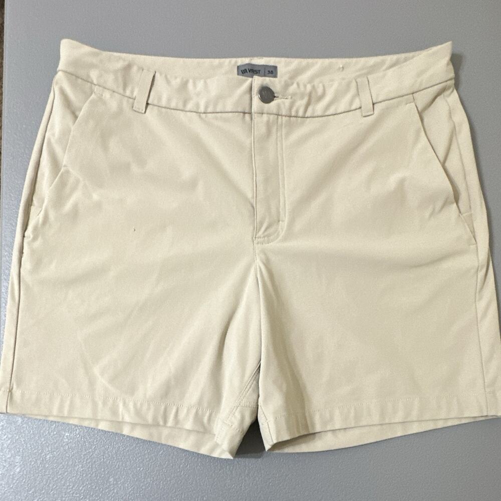 VRST Men's Chino Shorts Beige Solid Flat Front 5" Inseam Button Pockets Logo